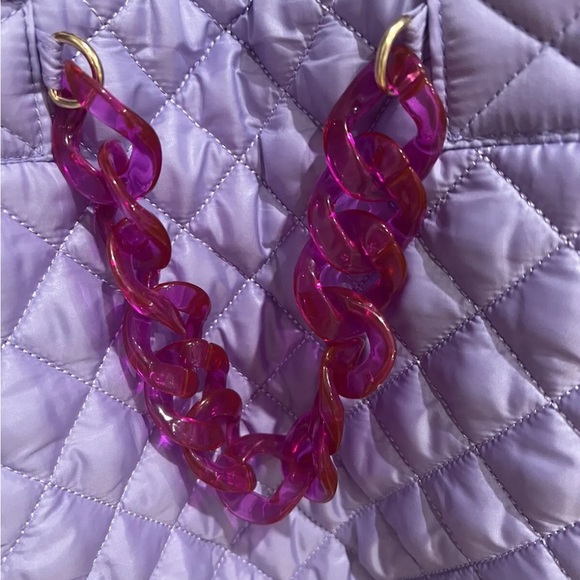 Jill and Ally Pop'n Purple Quilted Nylon Tote w/Chain and Pockets - Picture 6 of 12